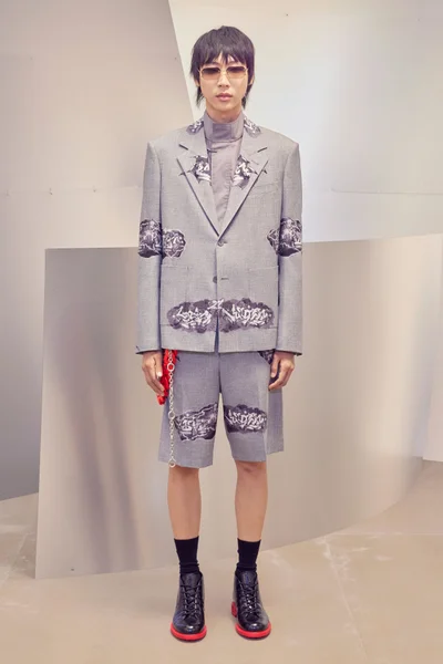 Look 22